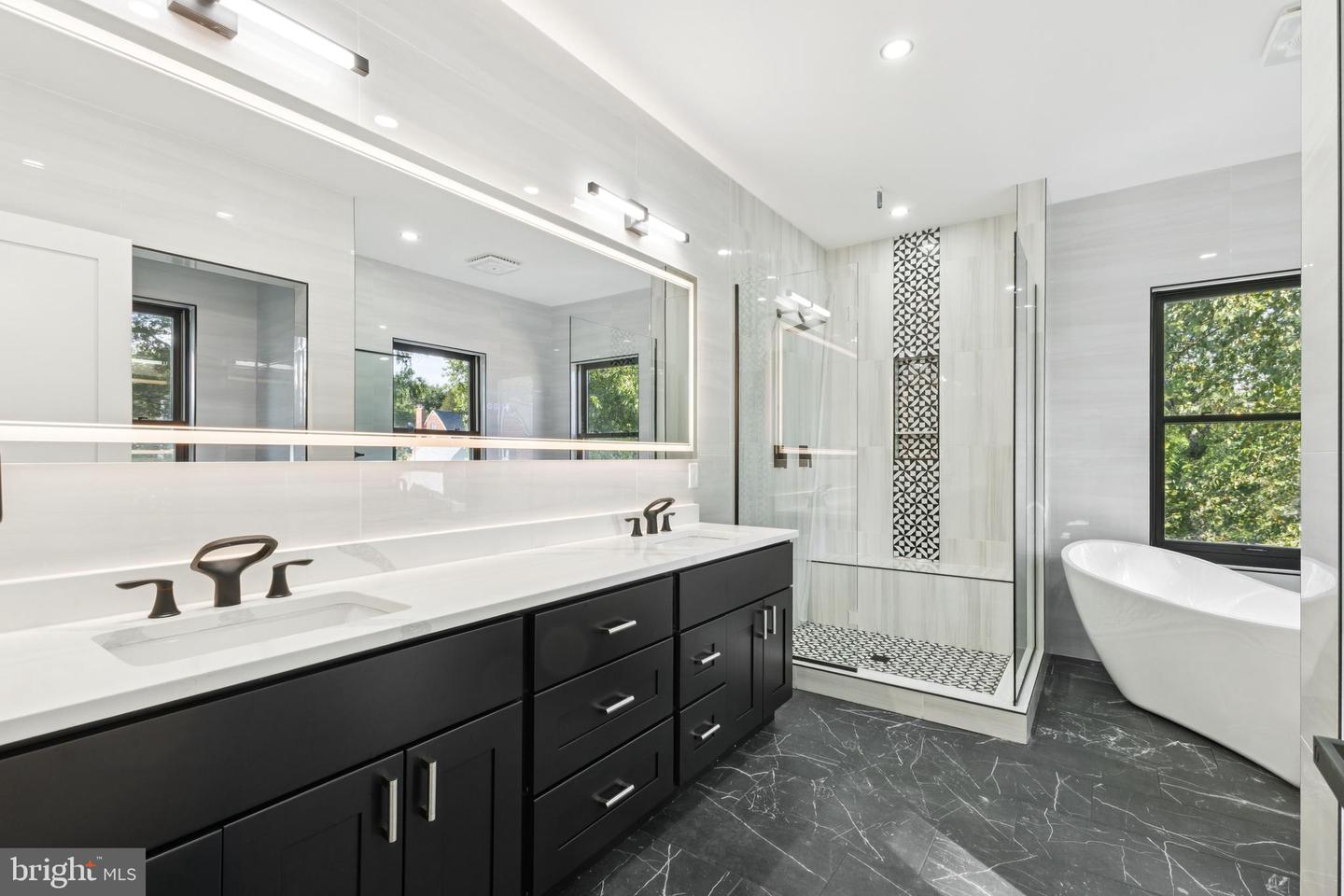 2919 LAWRENCE DR, FALLS CHURCH, Virginia 22042, 6 Bedrooms Bedrooms, ,6 BathroomsBathrooms,Residential,For sale,2919 LAWRENCE DR,VAFX2270668 MLS # VAFX2270668