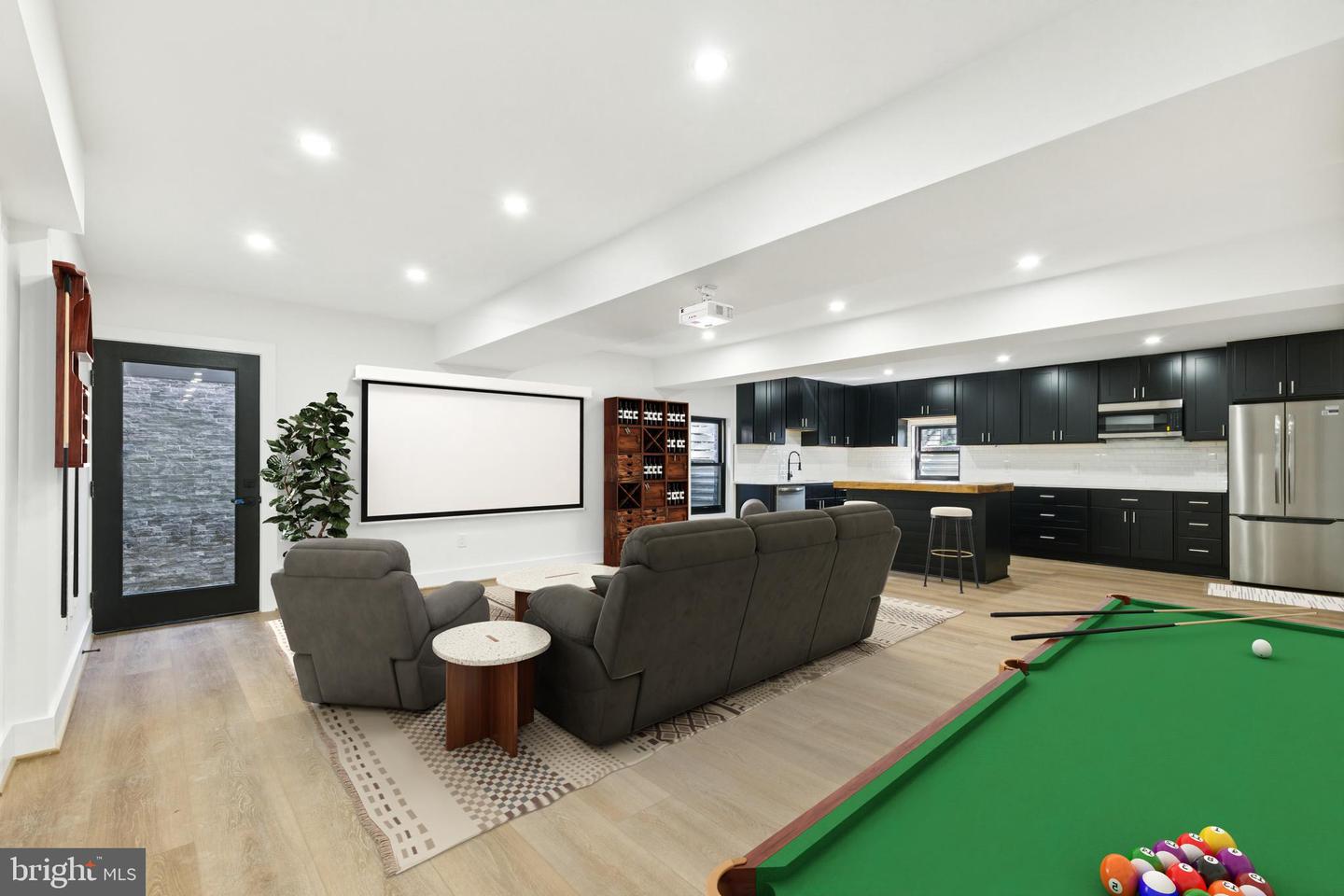 2919 LAWRENCE DR, FALLS CHURCH, Virginia 22042, 6 Bedrooms Bedrooms, ,6 BathroomsBathrooms,Residential,For sale,2919 LAWRENCE DR,VAFX2270668 MLS # VAFX2270668