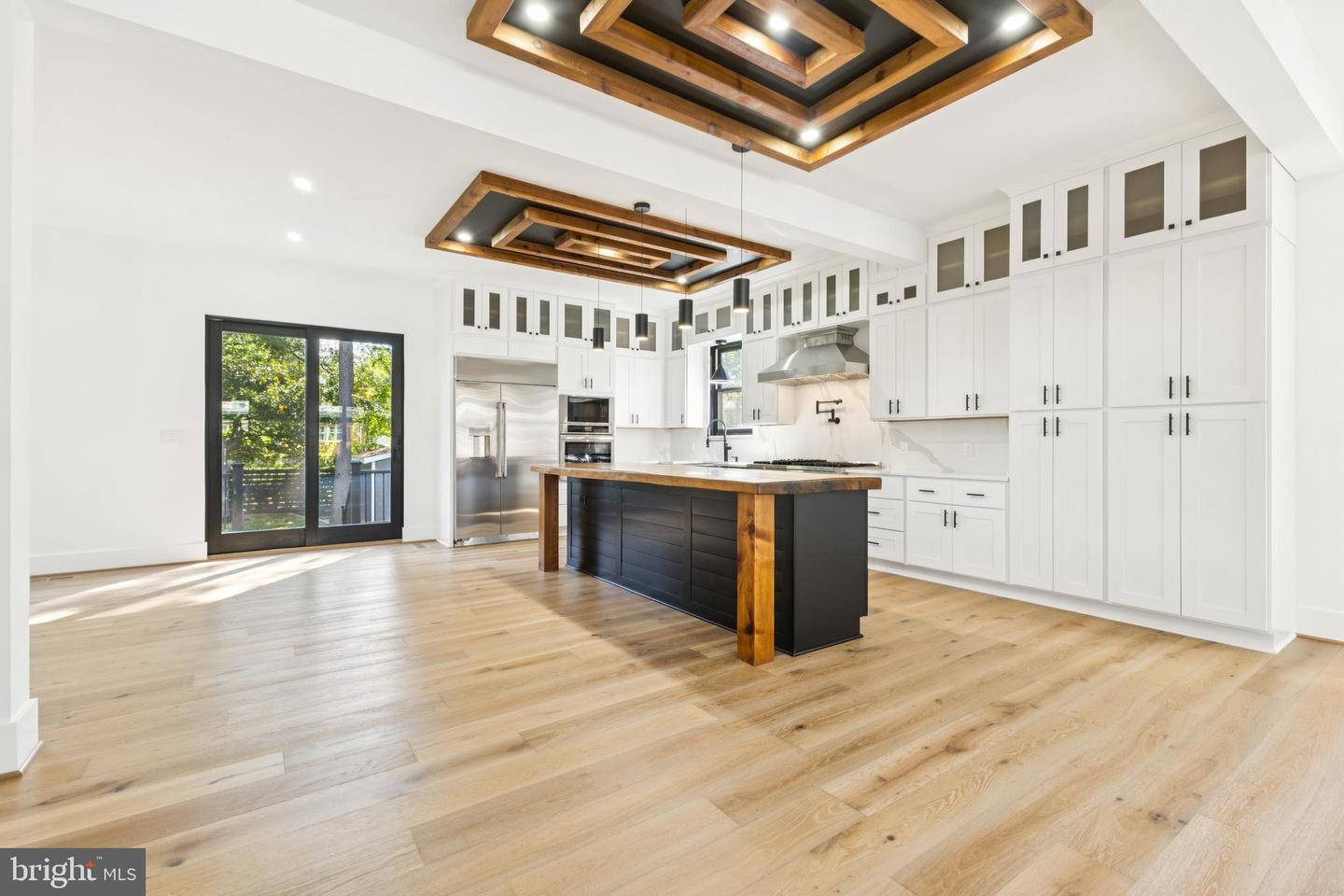 2919 LAWRENCE DR, FALLS CHURCH, Virginia 22042, 6 Bedrooms Bedrooms, ,6 BathroomsBathrooms,Residential,For sale,2919 LAWRENCE DR,VAFX2270668 MLS # VAFX2270668