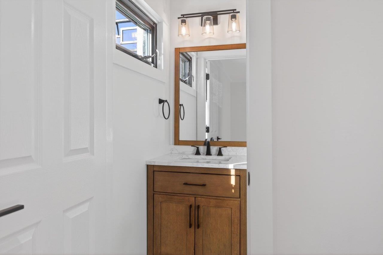 4634 SHEN LAKE DR, ROCKINGHAM, Virginia 22801, 5 Bedrooms Bedrooms, ,3 BathroomsBathrooms,Residential,4634 SHEN LAKE DR,672999 MLS # 672999