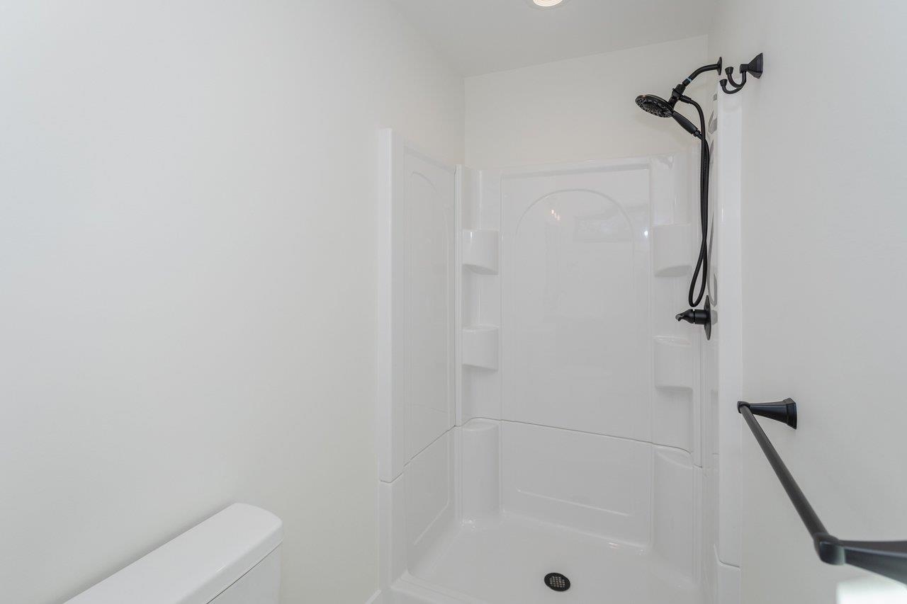 4634 SHEN LAKE DR, ROCKINGHAM, Virginia 22801, 5 Bedrooms Bedrooms, ,3 BathroomsBathrooms,Residential,4634 SHEN LAKE DR,672999 MLS # 672999