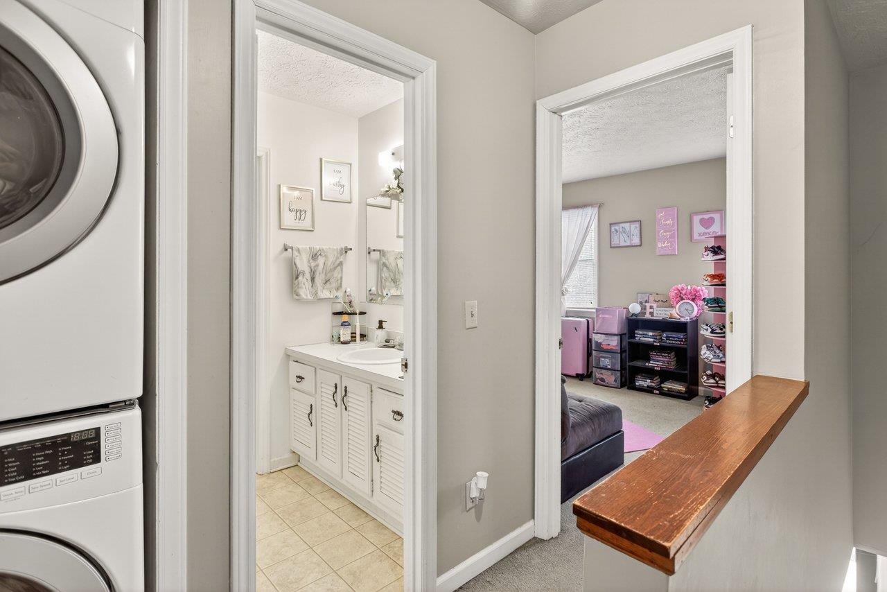 860 VINE ST, HARRISONBURG, Virginia 22801, 2 Bedrooms Bedrooms, ,1 BathroomBathrooms,Residential,860 VINE ST,673018 MLS # 673018