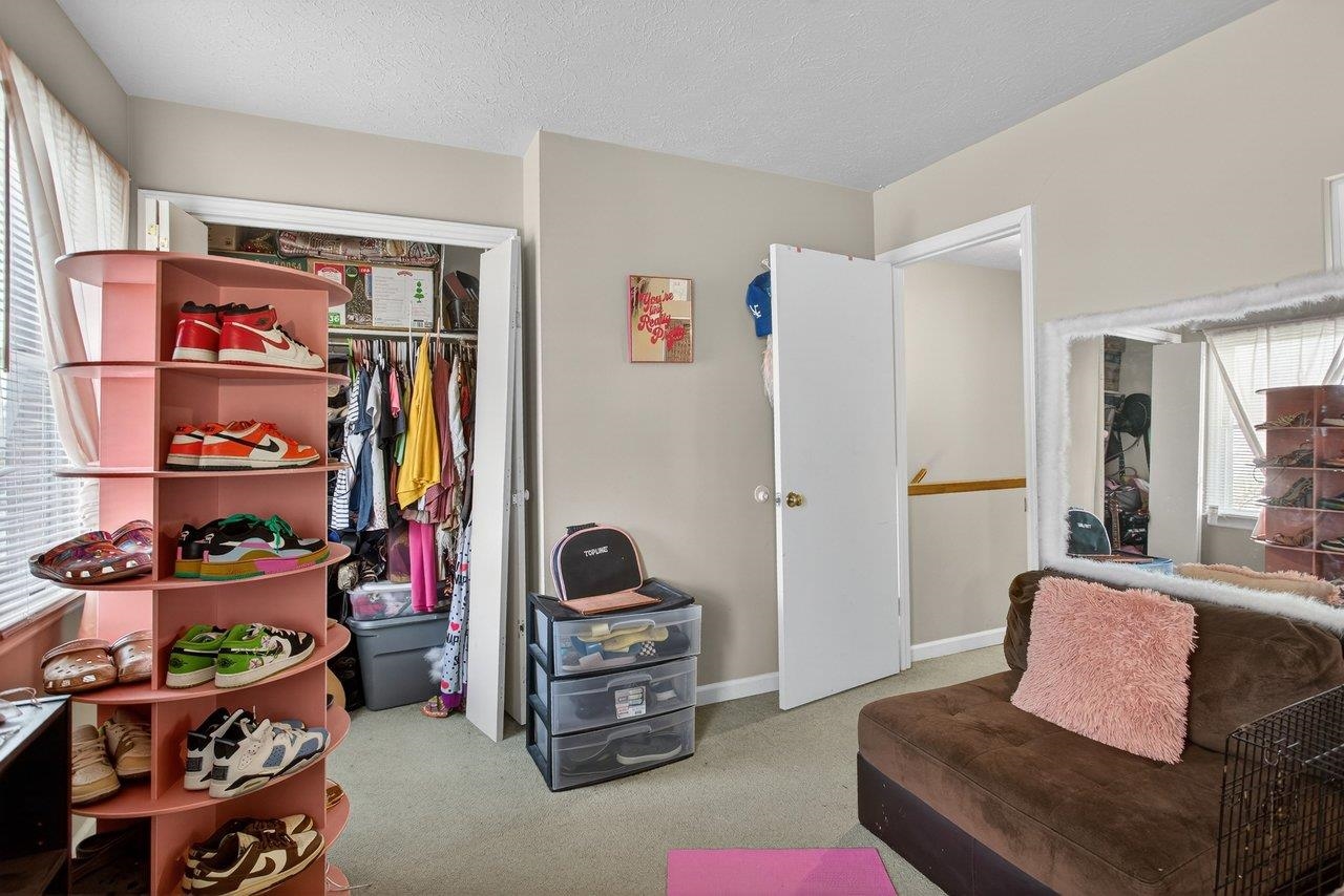 860 VINE ST, HARRISONBURG, Virginia 22801, 2 Bedrooms Bedrooms, ,1 BathroomBathrooms,Residential,860 VINE ST,673018 MLS # 673018