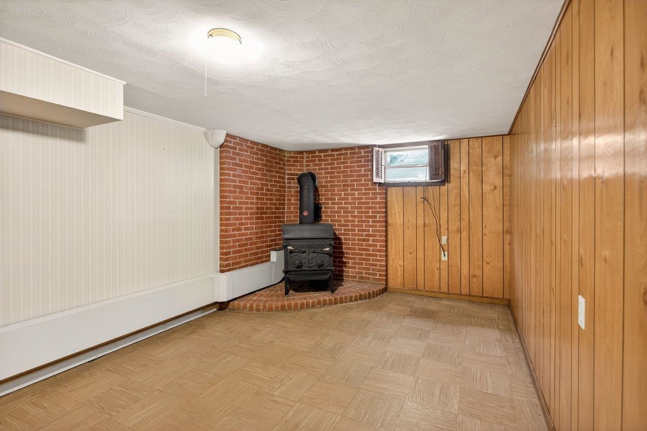 1125 HARMAN RD, ROCKINGHAM, Virginia 22802, 3 Bedrooms Bedrooms, ,1 BathroomBathrooms,Residential,Classic Brick Ranch, Convenient Living.,1125 HARMAN RD,673142 MLS # 673142