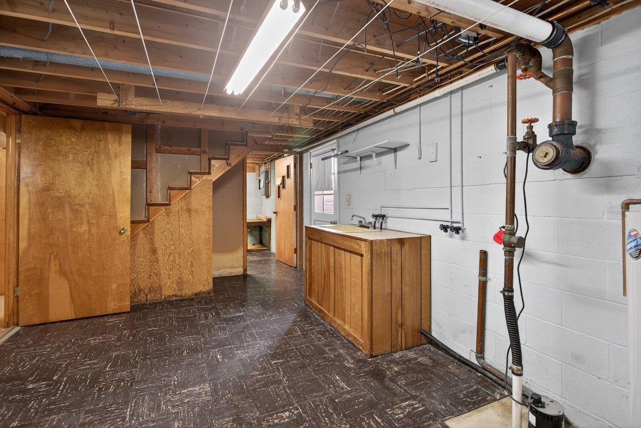 1125 HARMAN RD, ROCKINGHAM, Virginia 22802, 3 Bedrooms Bedrooms, ,1 BathroomBathrooms,Residential,Classic Brick Ranch, Convenient Living.,1125 HARMAN RD,673142 MLS # 673142