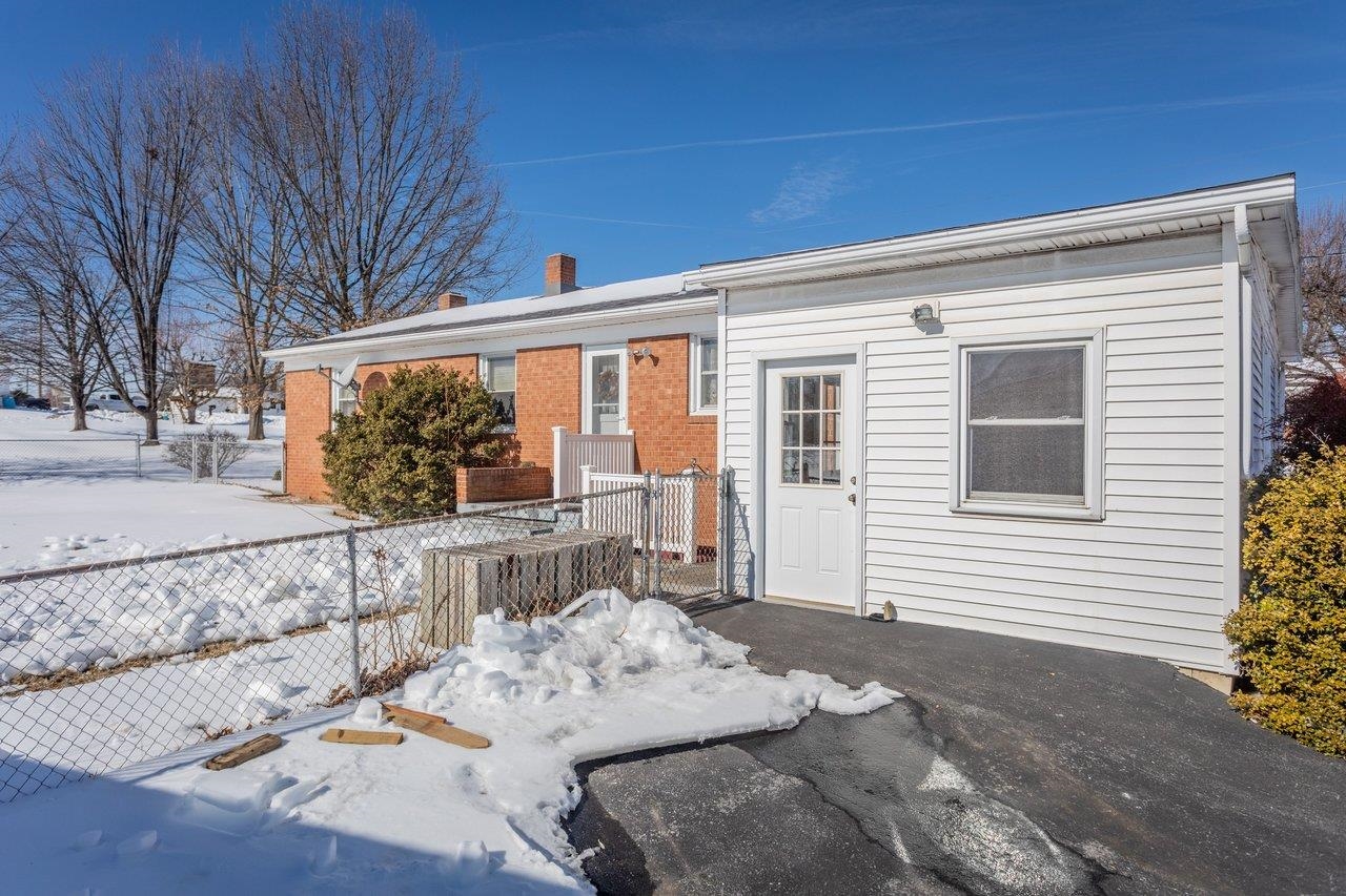 1125 HARMAN RD, ROCKINGHAM, Virginia 22802, 3 Bedrooms Bedrooms, ,1 BathroomBathrooms,Residential,Classic Brick Ranch, Convenient Living.,1125 HARMAN RD,673142 MLS # 673142