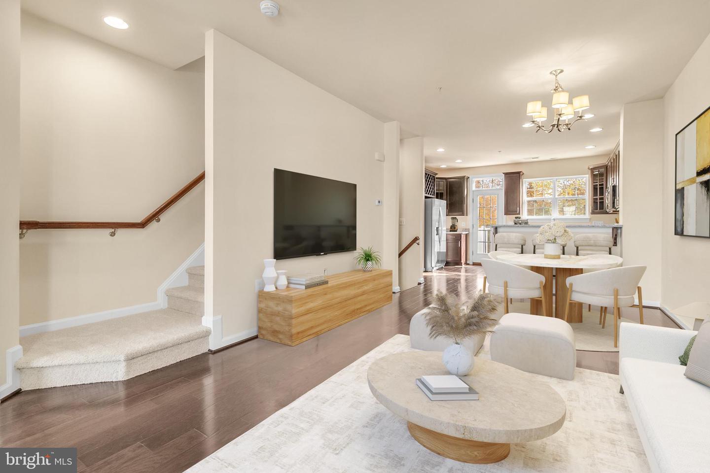 7394 RIDING MEADOW WAY, MANASSAS, Virginia 20111, 4 Bedrooms Bedrooms, ,3 BathroomsBathrooms,Residential,For sale,7394 RIDING MEADOW WAY,VAPW2106928 MLS # VAPW2106928