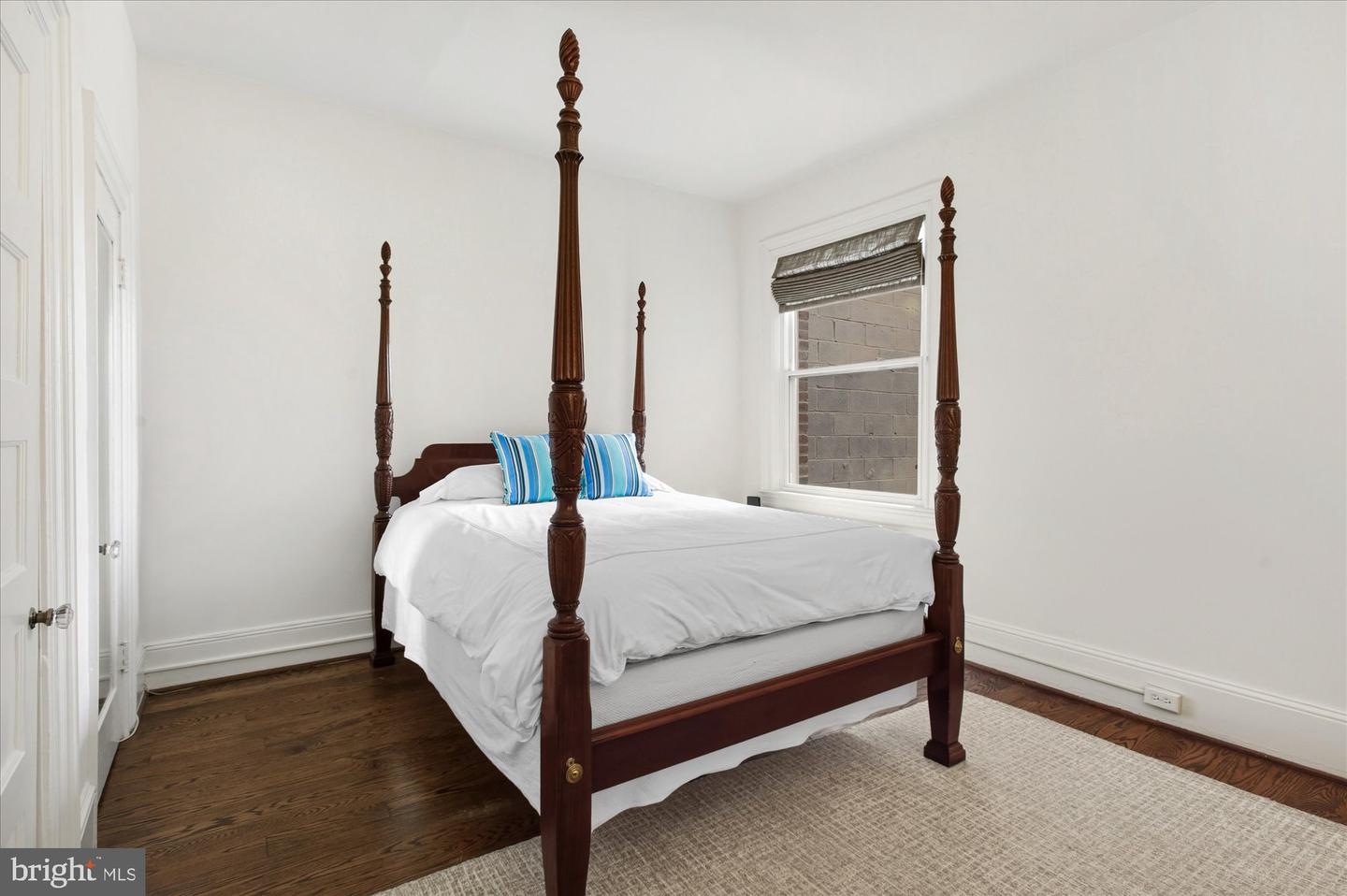 1820 WYOMING AVE NW, WASHINGTON, District Of Columbia 20009, 4 Bedrooms Bedrooms, ,3 BathroomsBathrooms,Residential,For sale,1820 WYOMING AVE NW,DCDC2232872 MLS # DCDC2232872