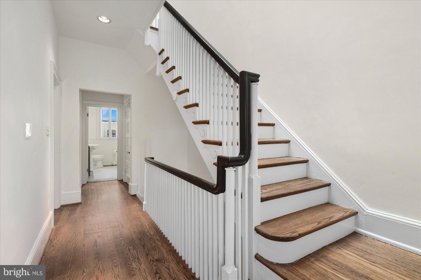 1820 WYOMING AVE NW, WASHINGTON, District Of Columbia 20009, 4 Bedrooms Bedrooms, ,3 BathroomsBathrooms,Residential,For sale,1820 WYOMING AVE NW,DCDC2232872 MLS # DCDC2232872