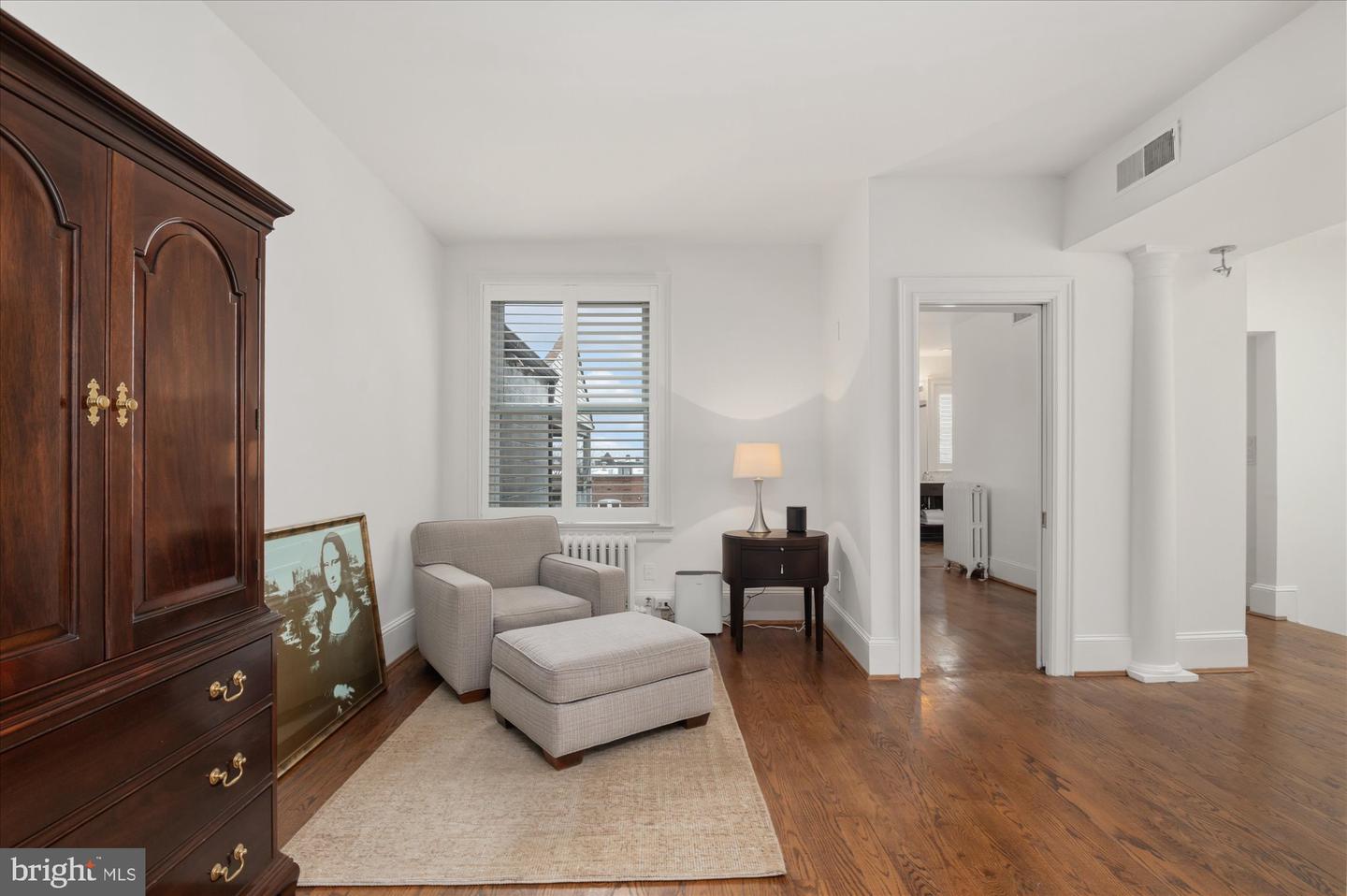 1820 WYOMING AVE NW, WASHINGTON, District Of Columbia 20009, 4 Bedrooms Bedrooms, ,3 BathroomsBathrooms,Residential,For sale,1820 WYOMING AVE NW,DCDC2232872 MLS # DCDC2232872