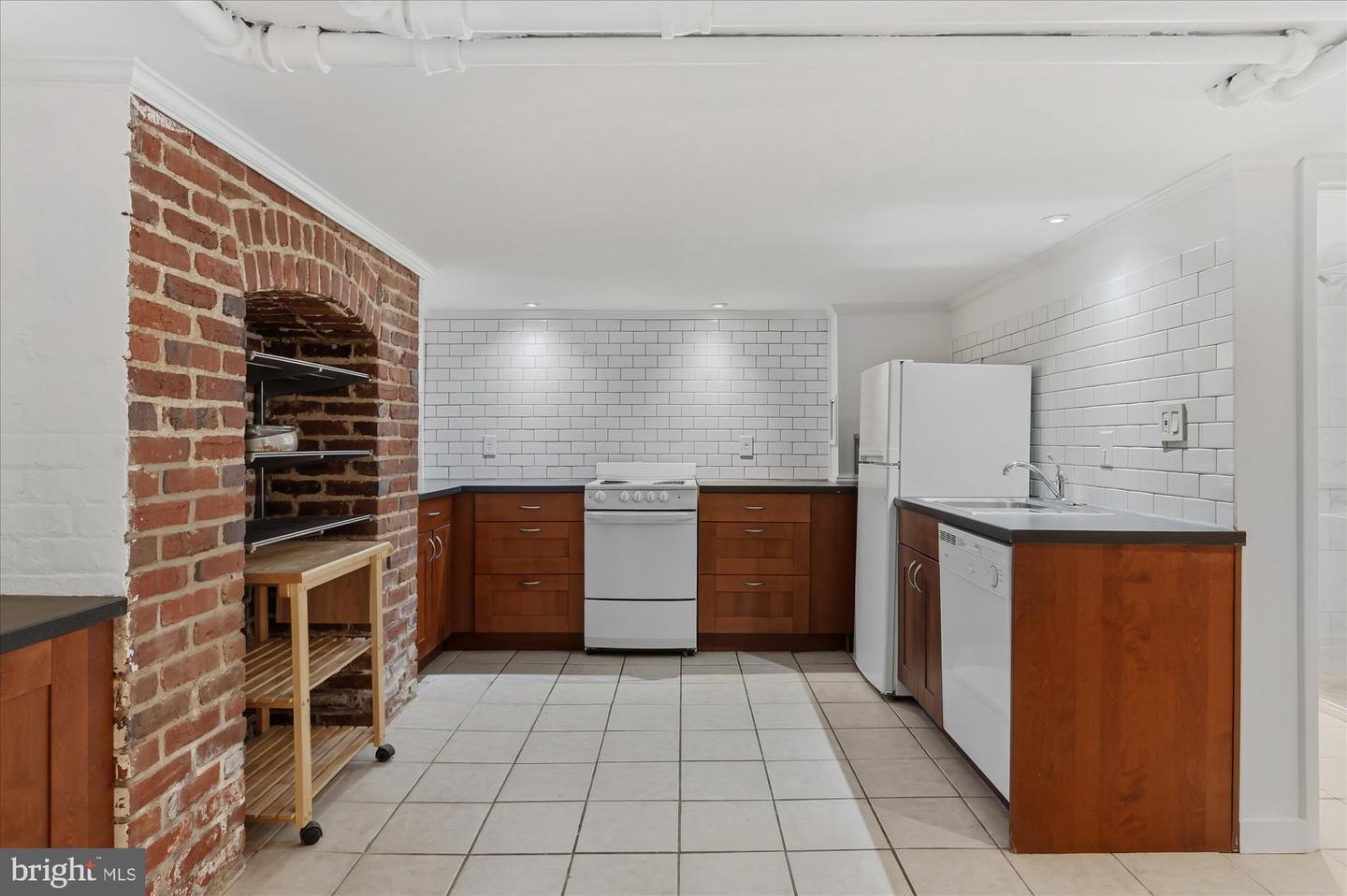 1820 WYOMING AVE NW, WASHINGTON, District Of Columbia 20009, 4 Bedrooms Bedrooms, ,3 BathroomsBathrooms,Residential,For sale,1820 WYOMING AVE NW,DCDC2232872 MLS # DCDC2232872