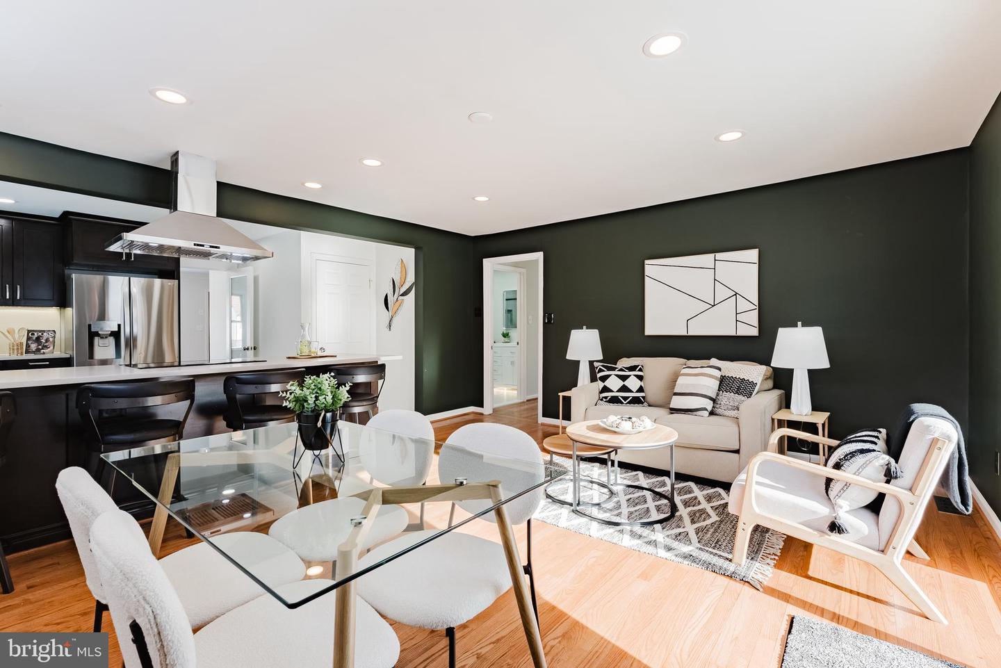 4148 ADDISON RD, FAIRFAX, Virginia 22030, 3 Bedrooms Bedrooms, ,2 BathroomsBathrooms,Residential,For sale,4148 ADDISON RD,VAFC2007586 MLS # VAFC2007586