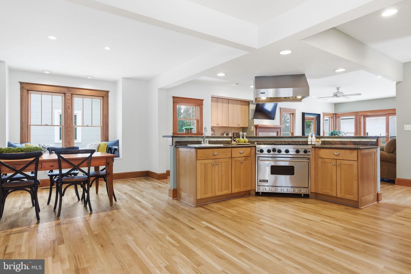 126 S 29TH ST, PURCELLVILLE, Virginia 20132, 4 Bedrooms Bedrooms, ,3 BathroomsBathrooms,Residential,For sale,126 S 29TH ST,VALO2113658 MLS # VALO2113658