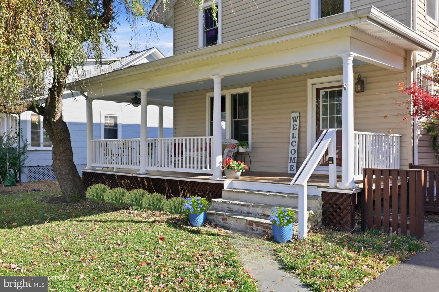 126 S 29TH ST, PURCELLVILLE, Virginia 20132, 4 Bedrooms Bedrooms, ,3 BathroomsBathrooms,Residential,For sale,126 S 29TH ST,VALO2113658 MLS # VALO2113658