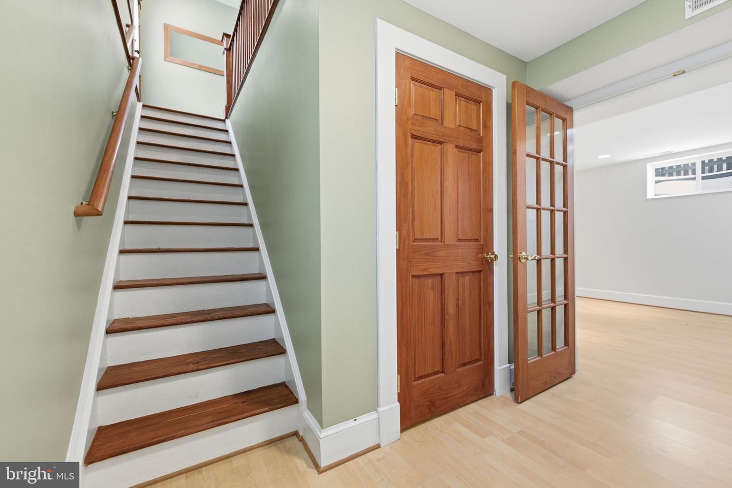 126 S 29TH ST, PURCELLVILLE, Virginia 20132, 4 Bedrooms Bedrooms, ,3 BathroomsBathrooms,Residential,For sale,126 S 29TH ST,VALO2113658 MLS # VALO2113658