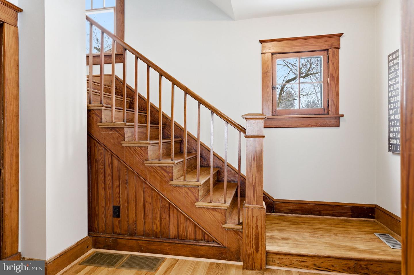 126 S 29TH ST, PURCELLVILLE, Virginia 20132, 4 Bedrooms Bedrooms, ,3 BathroomsBathrooms,Residential,For sale,126 S 29TH ST,VALO2113658 MLS # VALO2113658