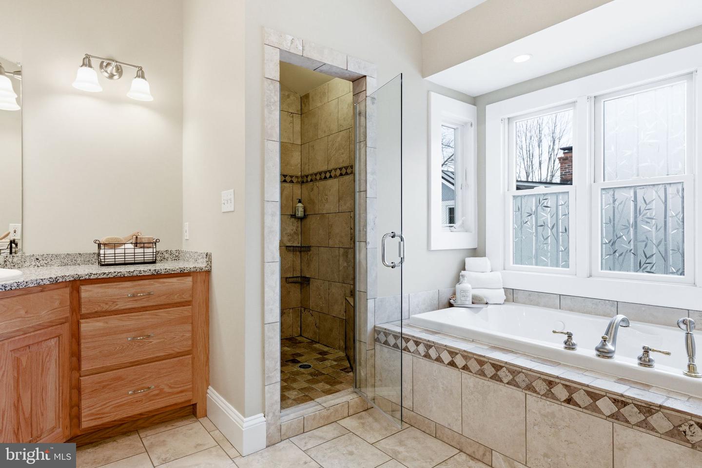 126 S 29TH ST, PURCELLVILLE, Virginia 20132, 4 Bedrooms Bedrooms, ,3 BathroomsBathrooms,Residential,For sale,126 S 29TH ST,VALO2113658 MLS # VALO2113658