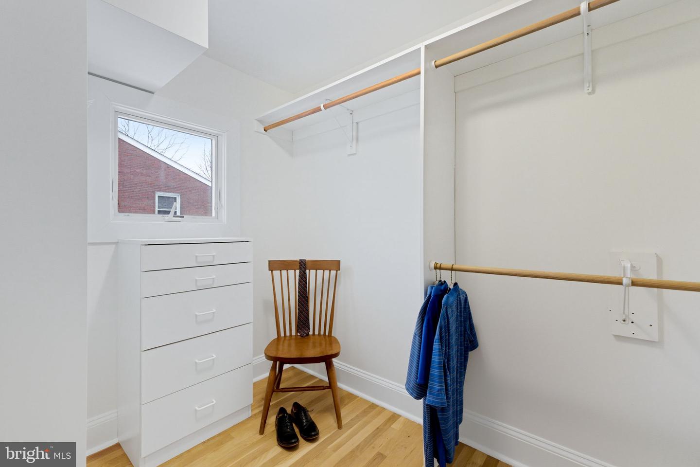 126 S 29TH ST, PURCELLVILLE, Virginia 20132, 4 Bedrooms Bedrooms, ,3 BathroomsBathrooms,Residential,For sale,126 S 29TH ST,VALO2113658 MLS # VALO2113658