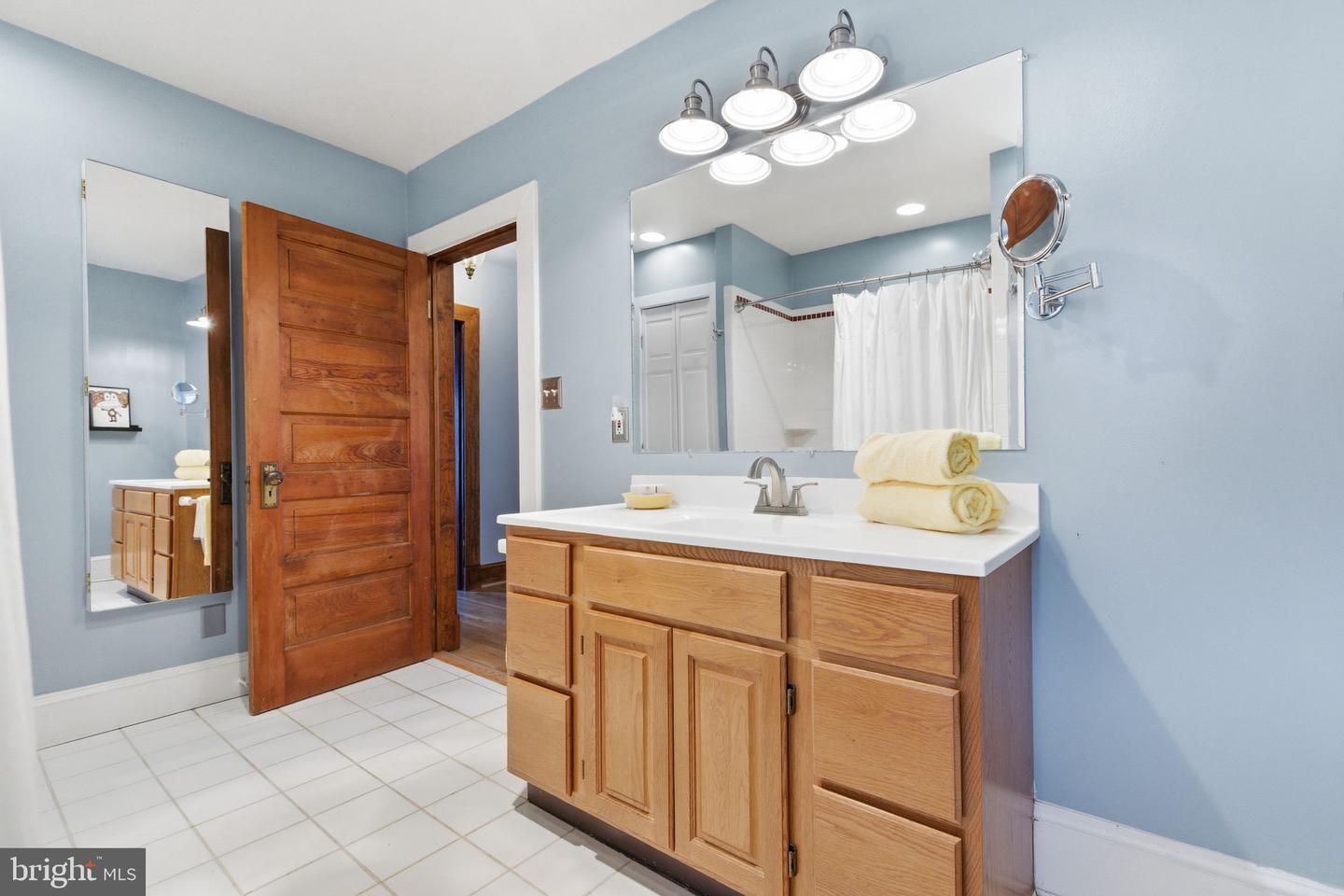 126 S 29TH ST, PURCELLVILLE, Virginia 20132, 4 Bedrooms Bedrooms, ,3 BathroomsBathrooms,Residential,For sale,126 S 29TH ST,VALO2113658 MLS # VALO2113658