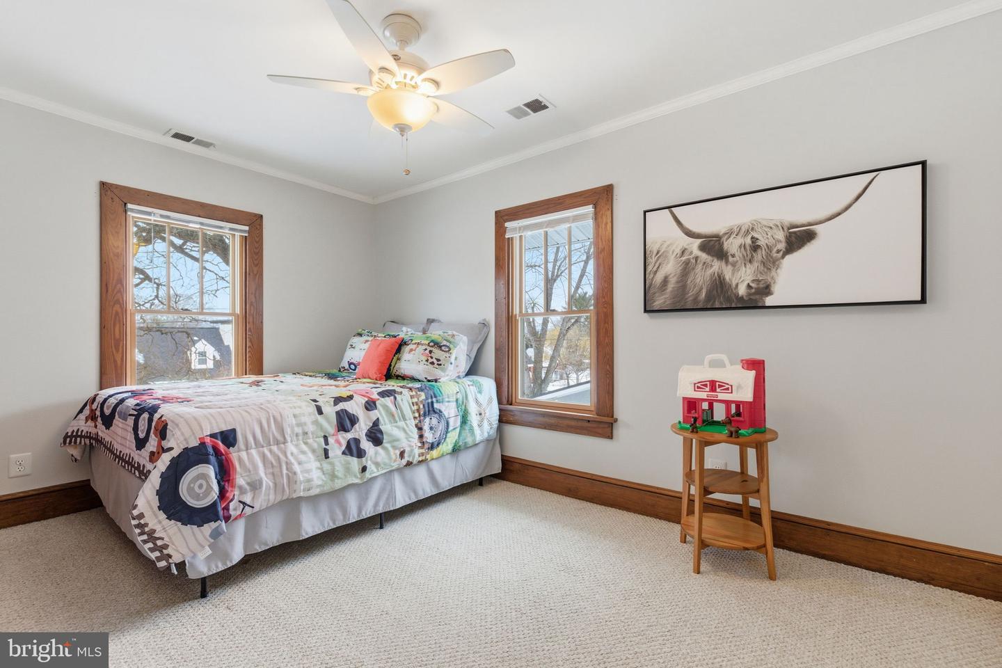 126 S 29TH ST, PURCELLVILLE, Virginia 20132, 4 Bedrooms Bedrooms, ,3 BathroomsBathrooms,Residential,For sale,126 S 29TH ST,VALO2113658 MLS # VALO2113658