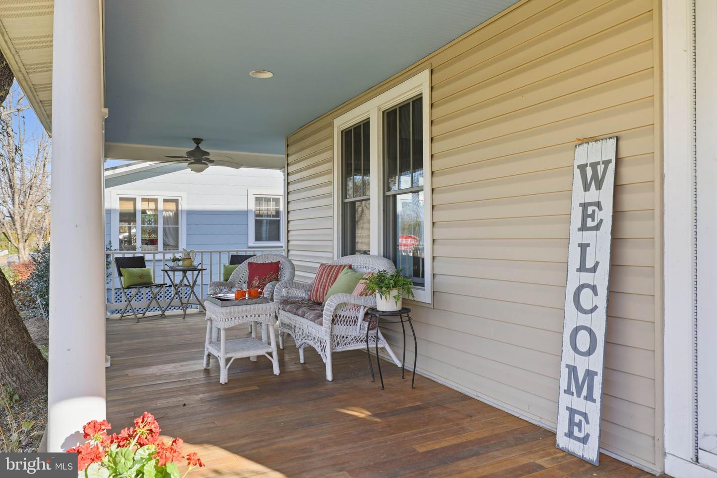 126 S 29TH ST, PURCELLVILLE, Virginia 20132, 4 Bedrooms Bedrooms, ,3 BathroomsBathrooms,Residential,For sale,126 S 29TH ST,VALO2113658 MLS # VALO2113658