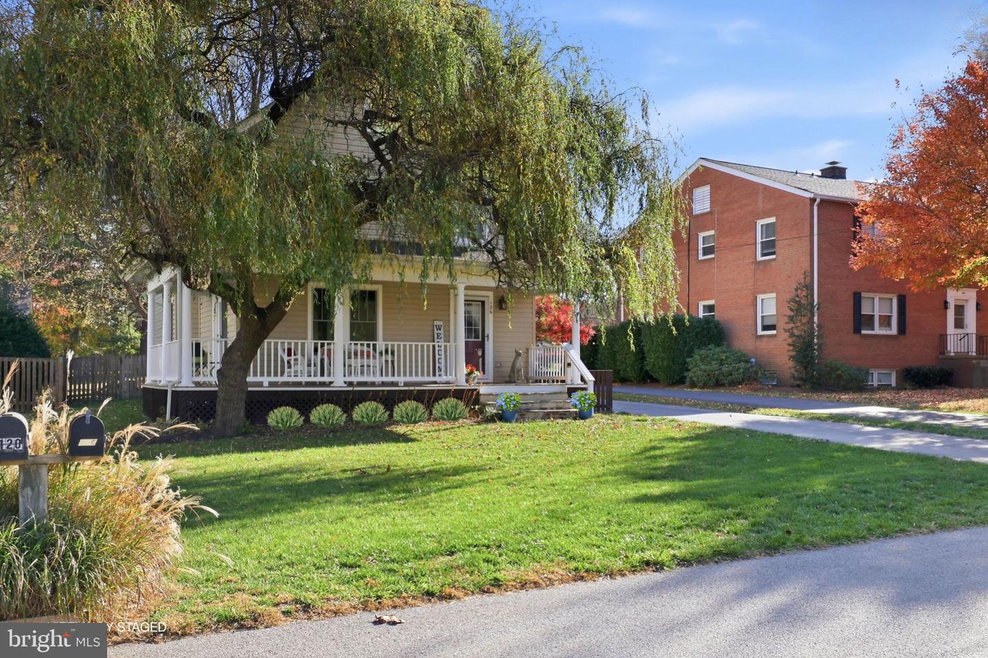 126 S 29TH ST, PURCELLVILLE, Virginia 20132, 4 Bedrooms Bedrooms, ,3 BathroomsBathrooms,Residential,For sale,126 S 29TH ST,VALO2113658 MLS # VALO2113658