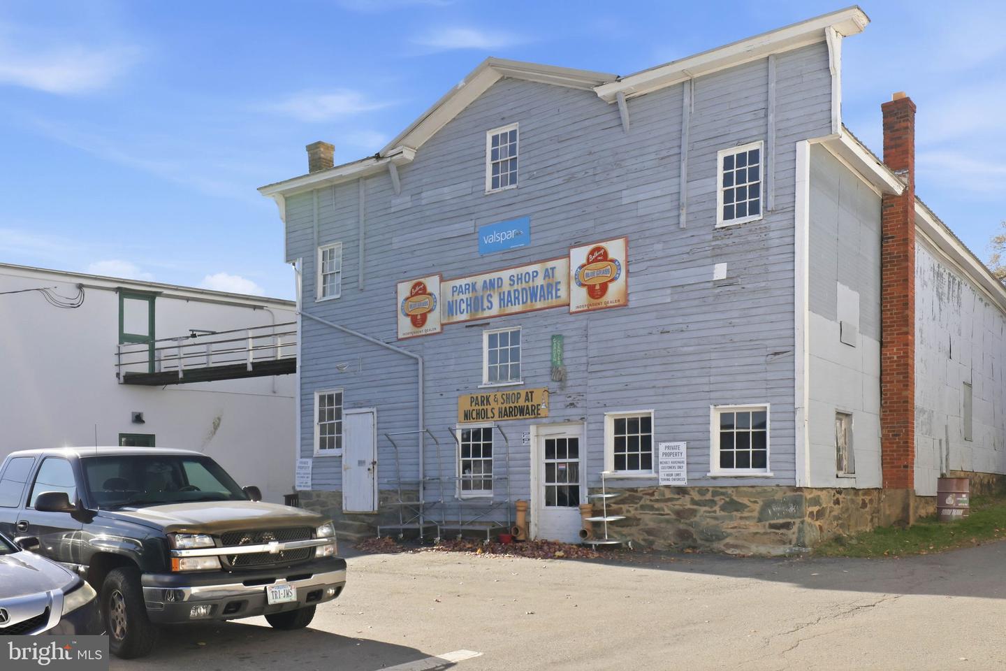 126 S 29TH ST, PURCELLVILLE, Virginia 20132, 4 Bedrooms Bedrooms, ,3 BathroomsBathrooms,Residential,For sale,126 S 29TH ST,VALO2113658 MLS # VALO2113658