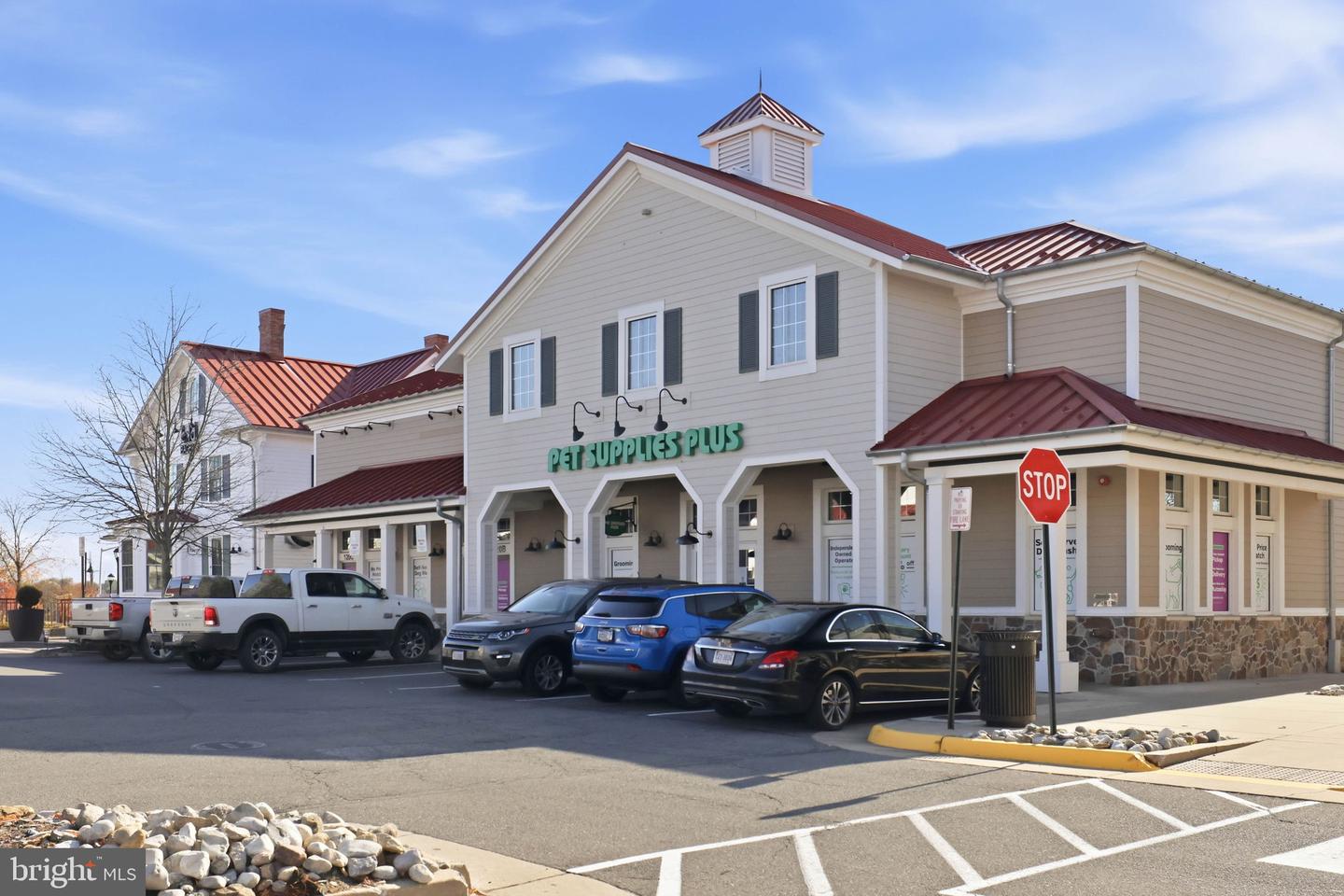 126 S 29TH ST, PURCELLVILLE, Virginia 20132, 4 Bedrooms Bedrooms, ,3 BathroomsBathrooms,Residential,For sale,126 S 29TH ST,VALO2113658 MLS # VALO2113658