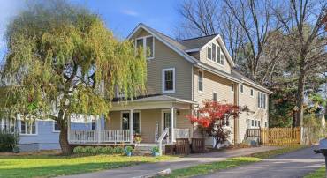 126 S 29TH ST, PURCELLVILLE, Virginia 20132, 4 Bedrooms Bedrooms, ,3 BathroomsBathrooms,Residential,For sale,126 S 29TH ST,VALO2113658 MLS # VALO2113658