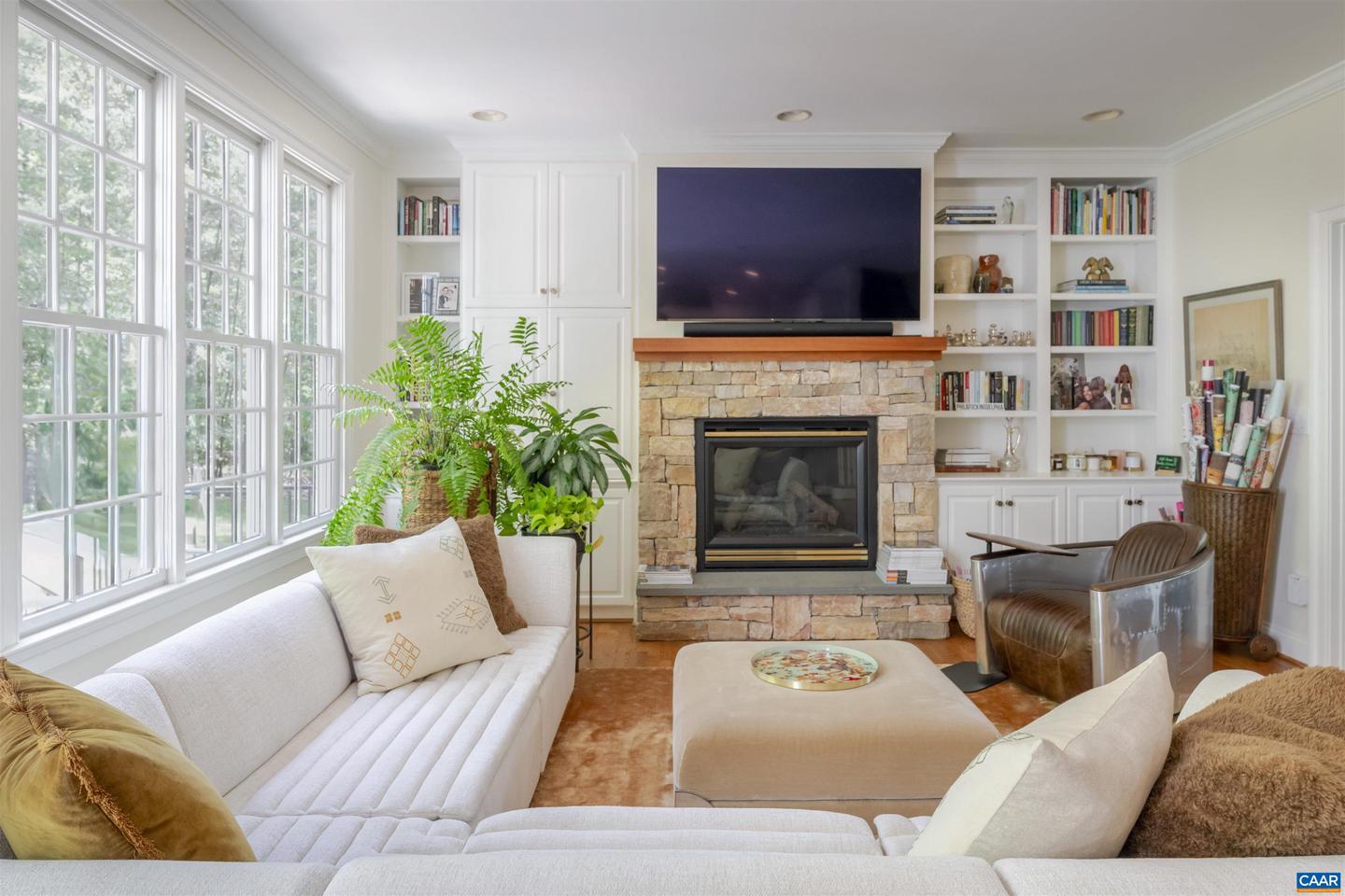 4275 REDWOOD LN, EARLYSVILLE, Virginia 22936, 5 Bedrooms Bedrooms, ,4 BathroomsBathrooms,Residential,For sale,4275 REDWOOD LN,672881 MLS # 672881