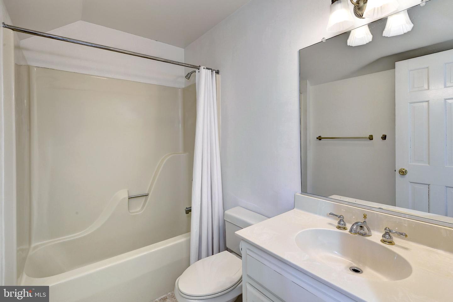 137 LINKS OF LEITH, WILLIAMSBURG, Virginia 23188, 4 Bedrooms Bedrooms, 12 Rooms Rooms,5 BathroomsBathrooms,Residential,For sale,137 LINKS OF LEITH,VAJC2000592 MLS # VAJC2000592