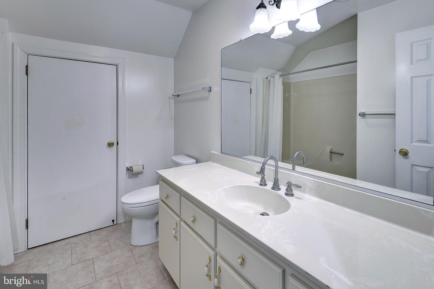 137 LINKS OF LEITH, WILLIAMSBURG, Virginia 23188, 4 Bedrooms Bedrooms, 12 Rooms Rooms,5 BathroomsBathrooms,Residential,For sale,137 LINKS OF LEITH,VAJC2000592 MLS # VAJC2000592