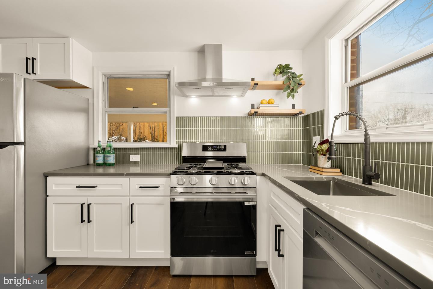 3021 GRAHAM RD, FALLS CHURCH, Virginia 22042, 3 Bedrooms Bedrooms, ,2 BathroomsBathrooms,Residential,For sale,3021 GRAHAM RD,VAFX2288738 MLS # VAFX2288738