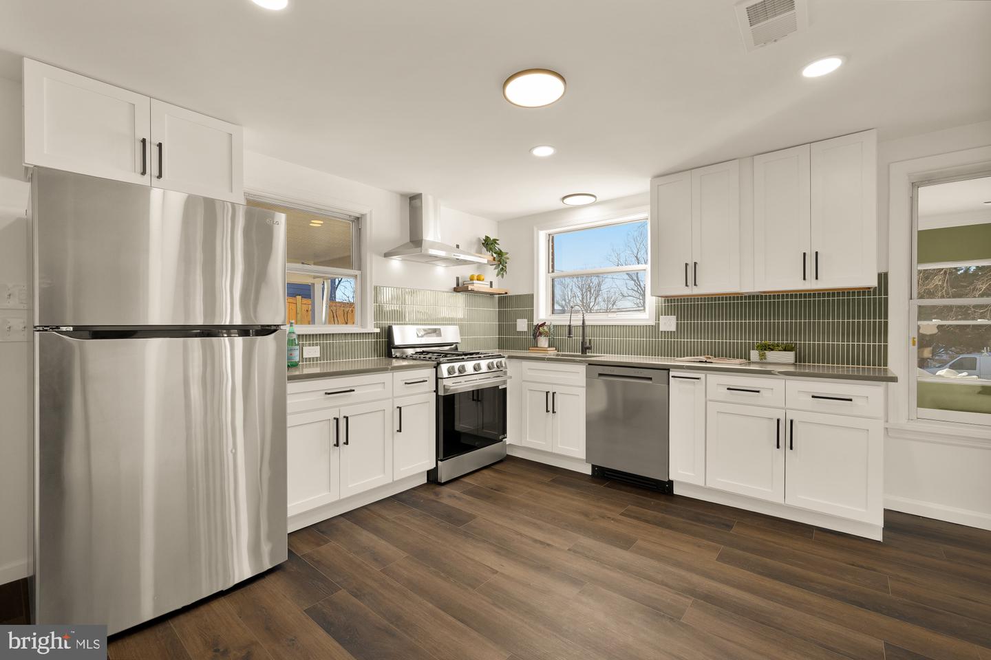 3021 GRAHAM RD, FALLS CHURCH, Virginia 22042, 3 Bedrooms Bedrooms, ,2 BathroomsBathrooms,Residential,For sale,3021 GRAHAM RD,VAFX2288738 MLS # VAFX2288738