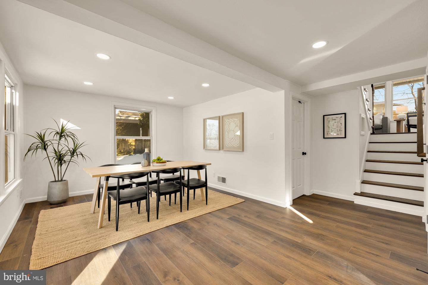 3021 GRAHAM RD, FALLS CHURCH, Virginia 22042, 3 Bedrooms Bedrooms, ,2 BathroomsBathrooms,Residential,For sale,3021 GRAHAM RD,VAFX2288738 MLS # VAFX2288738