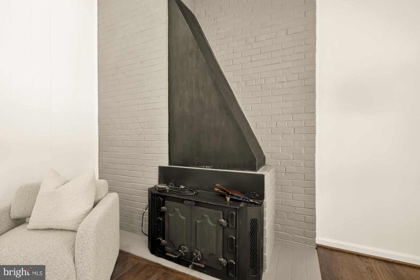 3021 GRAHAM RD, FALLS CHURCH, Virginia 22042, 3 Bedrooms Bedrooms, ,2 BathroomsBathrooms,Residential,For sale,3021 GRAHAM RD,VAFX2288738 MLS # VAFX2288738