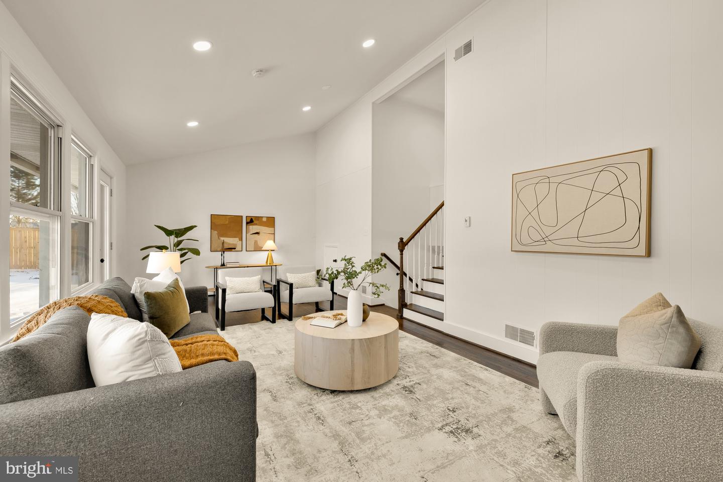 3021 GRAHAM RD, FALLS CHURCH, Virginia 22042, 3 Bedrooms Bedrooms, ,2 BathroomsBathrooms,Residential,For sale,3021 GRAHAM RD,VAFX2288738 MLS # VAFX2288738