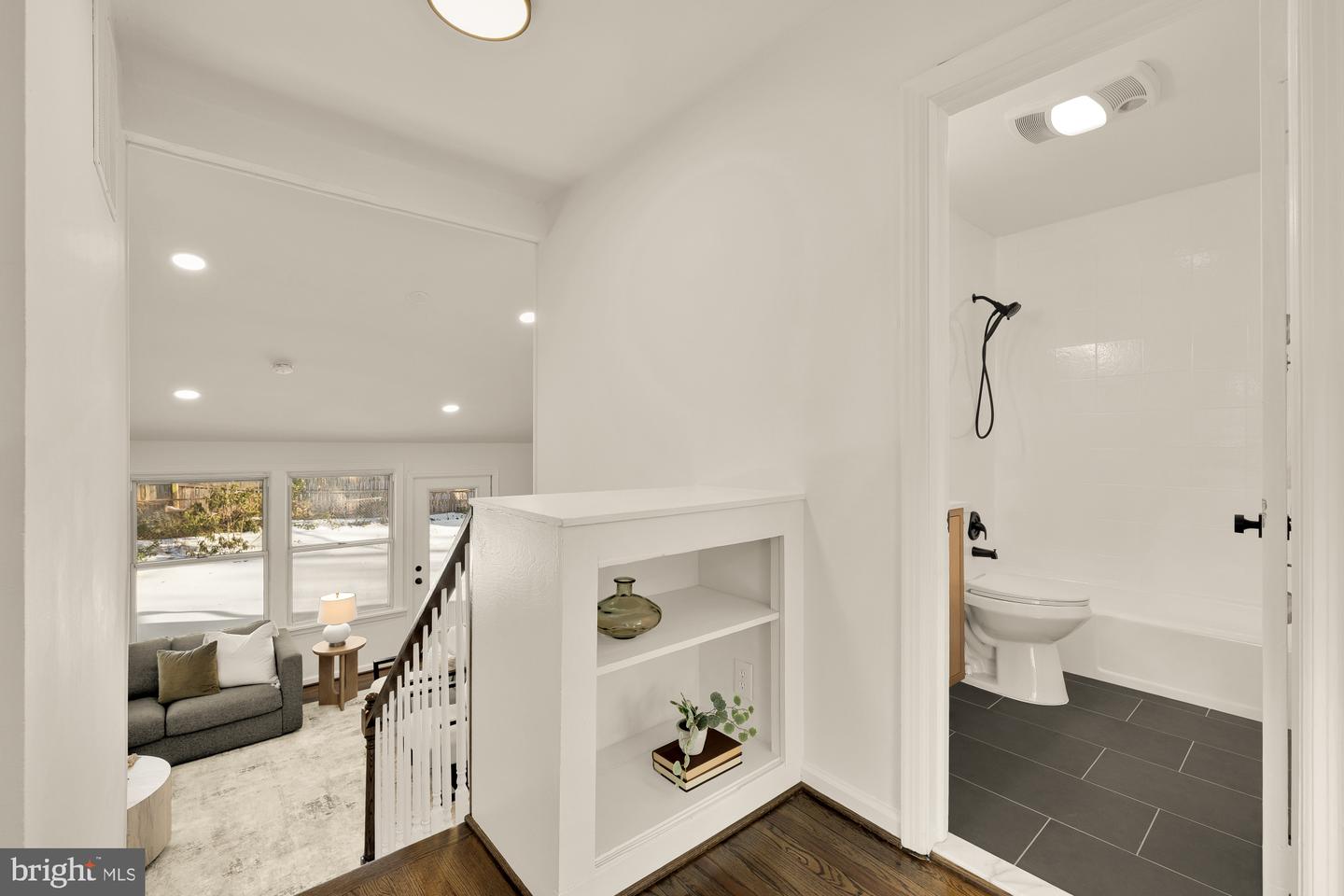 3021 GRAHAM RD, FALLS CHURCH, Virginia 22042, 3 Bedrooms Bedrooms, ,2 BathroomsBathrooms,Residential,For sale,3021 GRAHAM RD,VAFX2288738 MLS # VAFX2288738