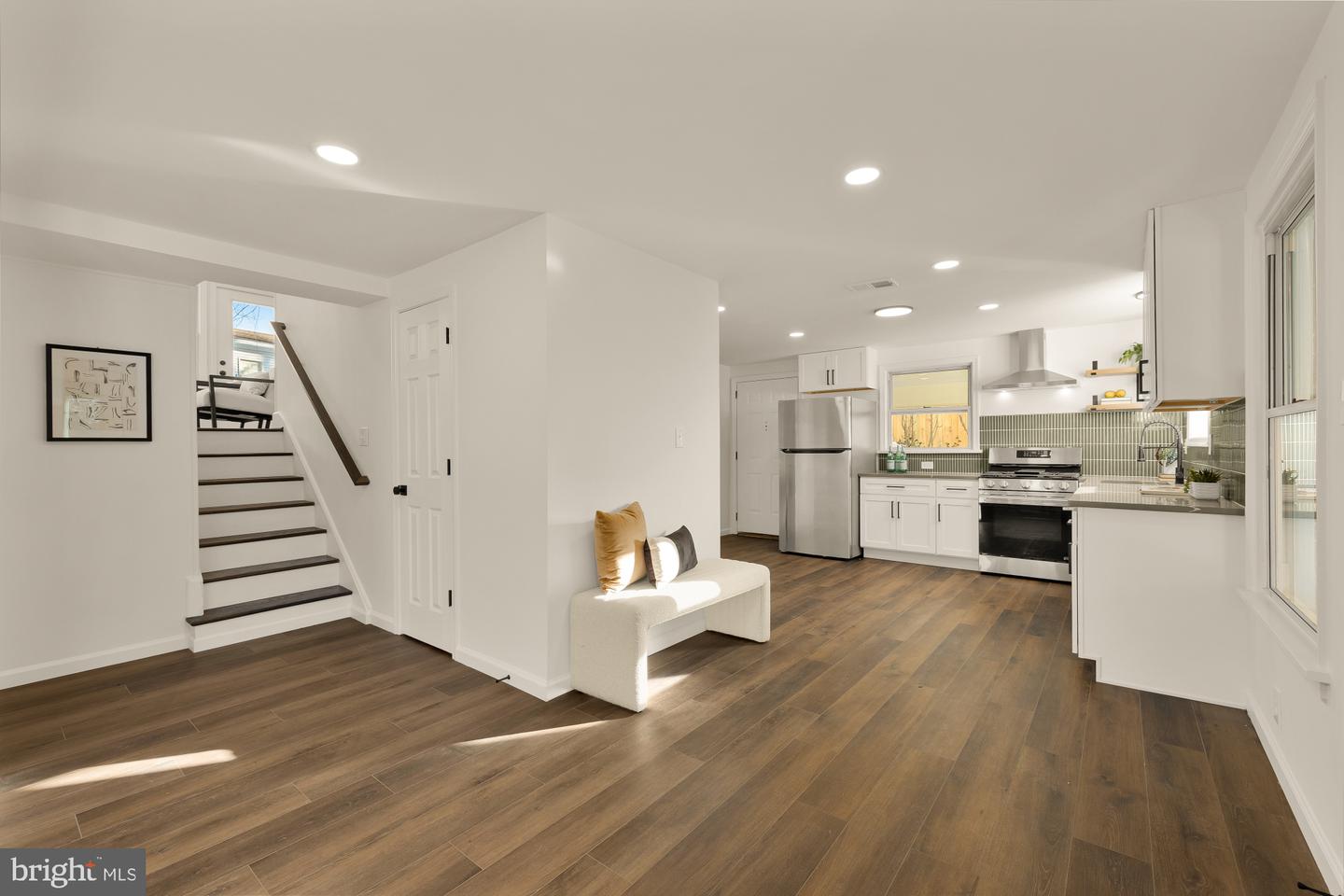 3021 GRAHAM RD, FALLS CHURCH, Virginia 22042, 3 Bedrooms Bedrooms, ,2 BathroomsBathrooms,Residential,For sale,3021 GRAHAM RD,VAFX2288738 MLS # VAFX2288738