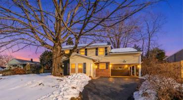 3021 GRAHAM RD, FALLS CHURCH, Virginia 22042, 3 Bedrooms Bedrooms, ,2 BathroomsBathrooms,Residential,For sale,3021 GRAHAM RD,VAFX2288738 MLS # VAFX2288738