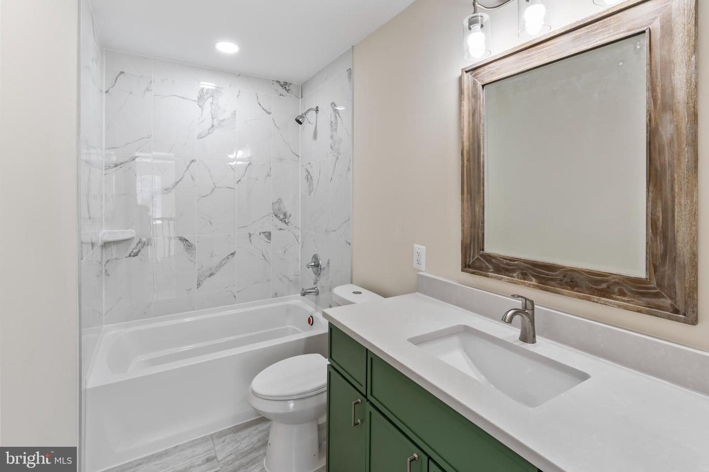 723 LAKE CAROLINE DR, RUTHER GLEN, Virginia 22546, 3 Bedrooms Bedrooms, 13 Rooms Rooms,3 BathroomsBathrooms,Residential,For sale,723 LAKE CAROLINE DR,VACV2009474 MLS # VACV2009474