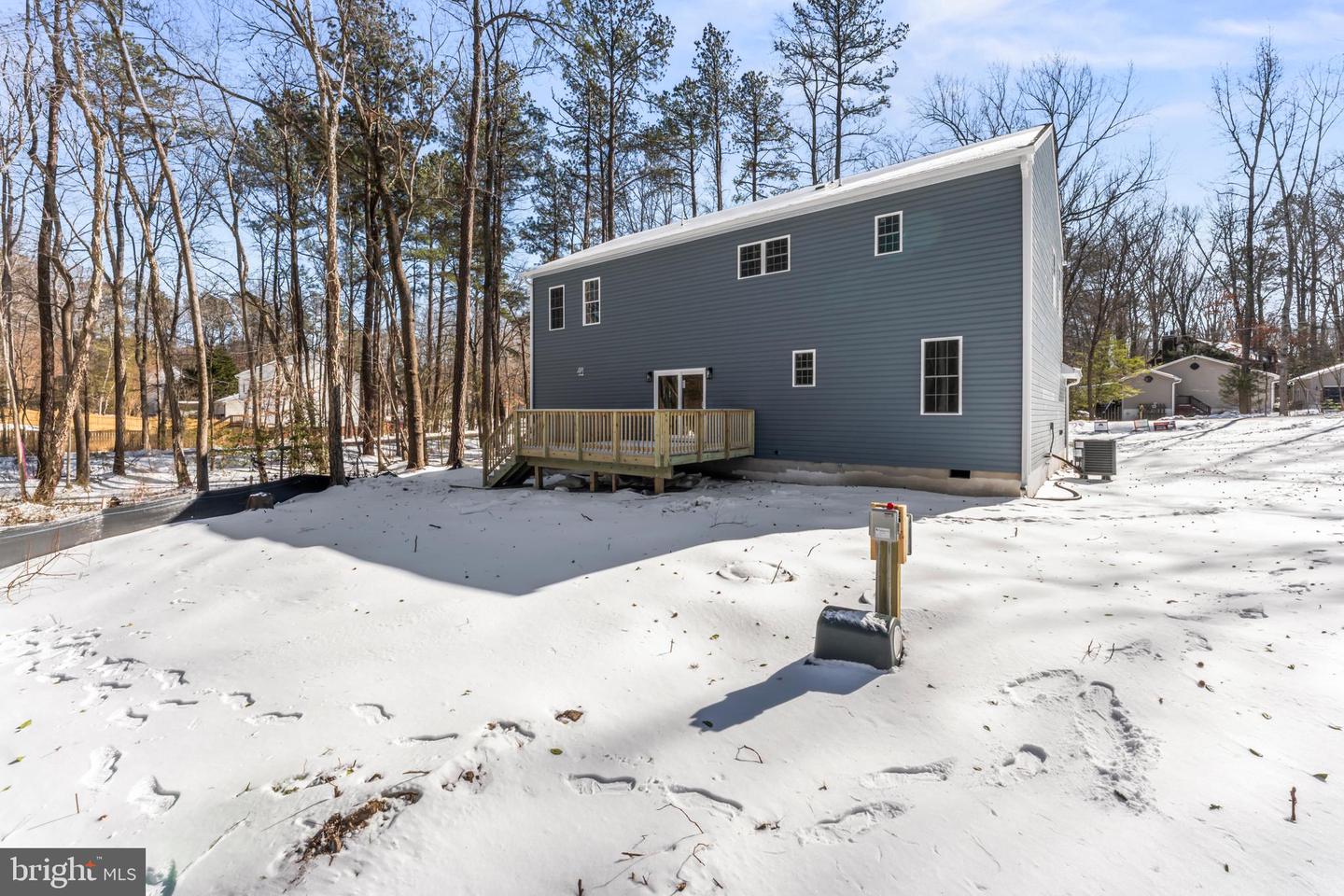 723 LAKE CAROLINE DR, RUTHER GLEN, Virginia 22546, 3 Bedrooms Bedrooms, 13 Rooms Rooms,3 BathroomsBathrooms,Residential,For sale,723 LAKE CAROLINE DR,VACV2009474 MLS # VACV2009474