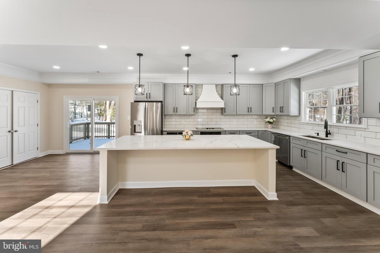 723 LAKE CAROLINE DR, RUTHER GLEN, Virginia 22546, 3 Bedrooms Bedrooms, 13 Rooms Rooms,3 BathroomsBathrooms,Residential,For sale,723 LAKE CAROLINE DR,VACV2009474 MLS # VACV2009474