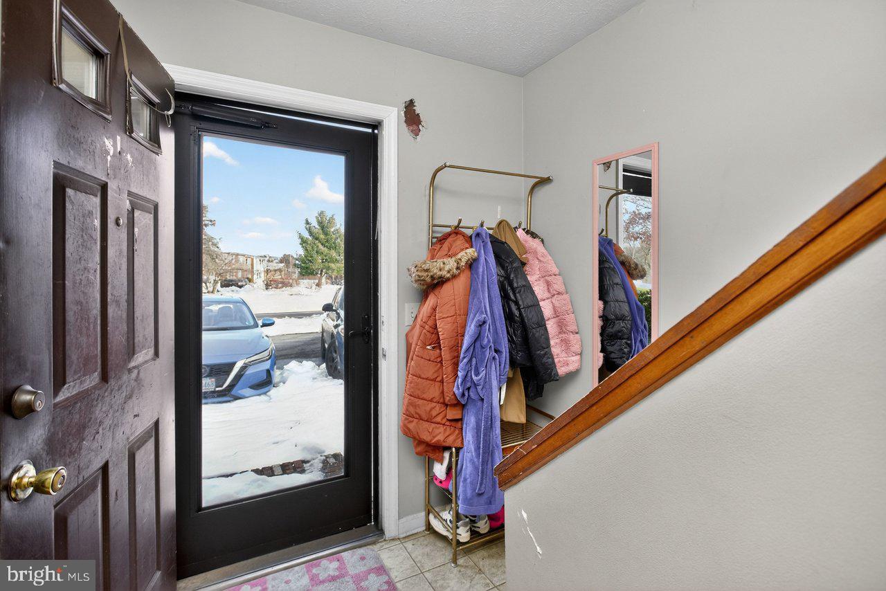 860 VINE ST, HARRISONBURG, Virginia 22802, 2 Bedrooms Bedrooms, ,1 BathroomBathrooms,Residential,For sale,860 VINE ST,VAHC2000548 MLS # VAHC2000548