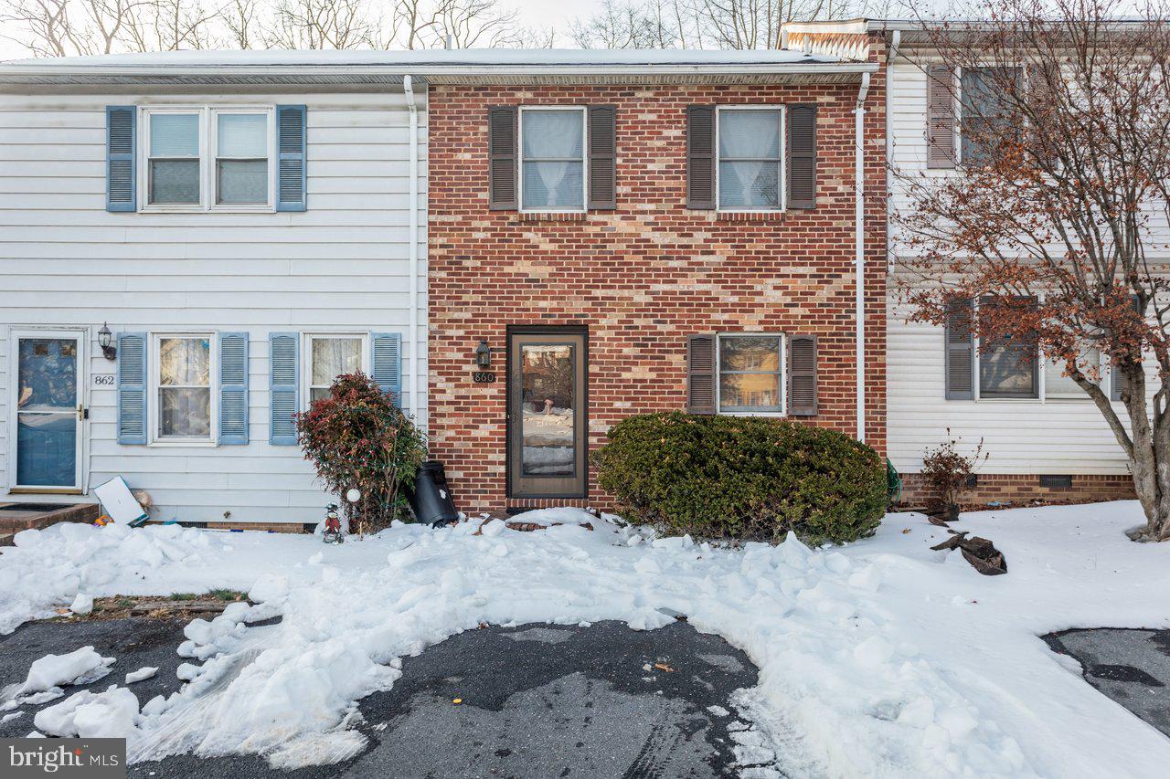 860 VINE ST, HARRISONBURG, Virginia 22802, 2 Bedrooms Bedrooms, ,1 BathroomBathrooms,Residential,For sale,860 VINE ST,VAHC2000548 MLS # VAHC2000548