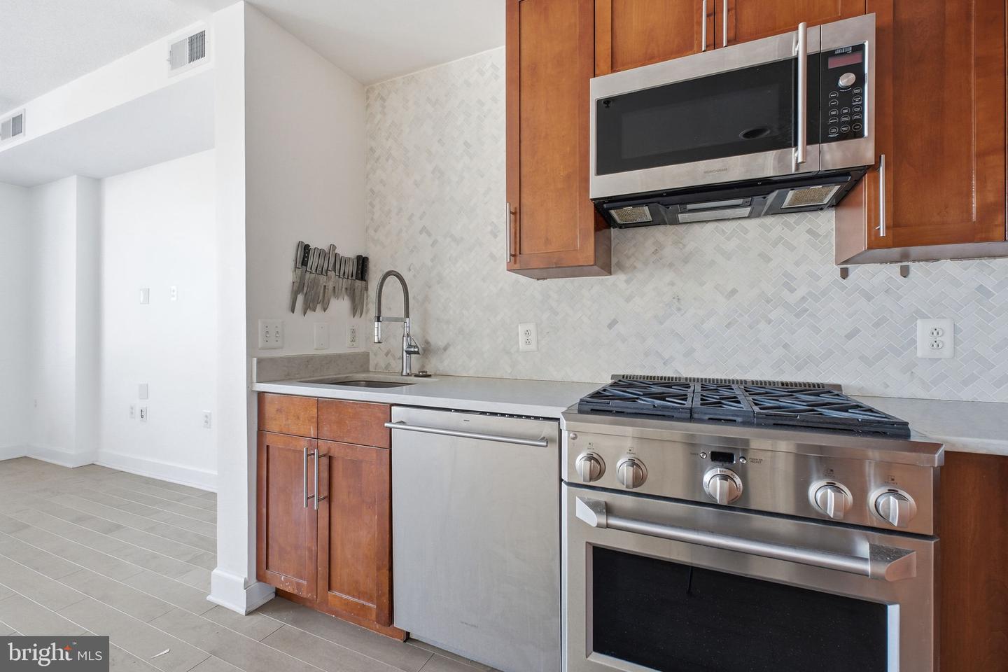 3650 S GLEBE RD S #344, ARLINGTON, Virginia 22202, 1 Bedroom Bedrooms, 4 Rooms Rooms,1 BathroomBathrooms,Residential,For sale,3650 S GLEBE RD S #344,VAAR2068558 MLS # VAAR2068558