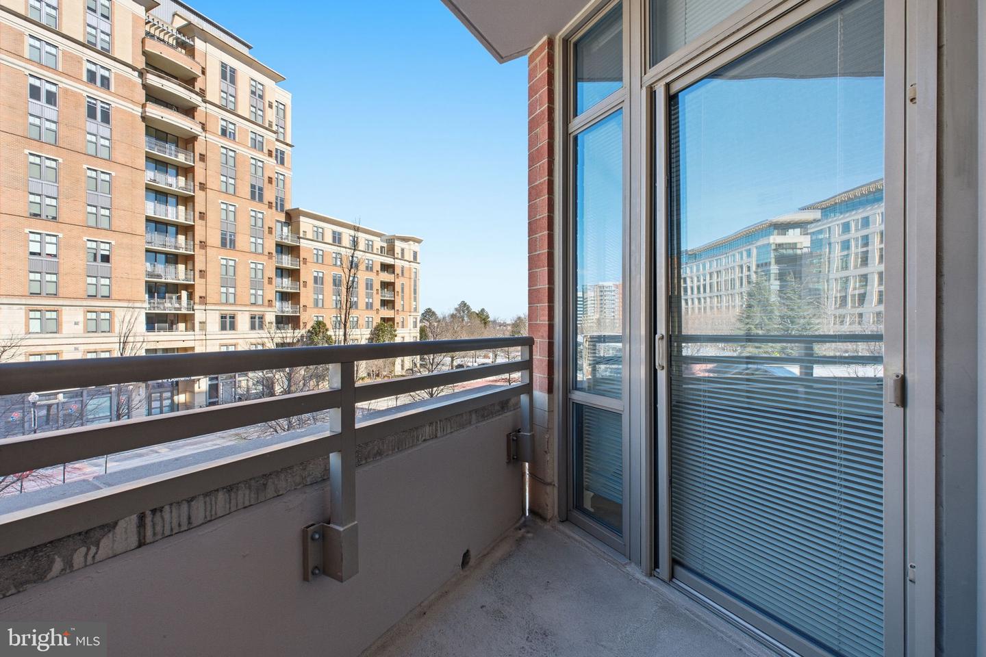 3650 S GLEBE RD S #344, ARLINGTON, Virginia 22202, 1 Bedroom Bedrooms, 4 Rooms Rooms,1 BathroomBathrooms,Residential,For sale,3650 S GLEBE RD S #344,VAAR2068558 MLS # VAAR2068558