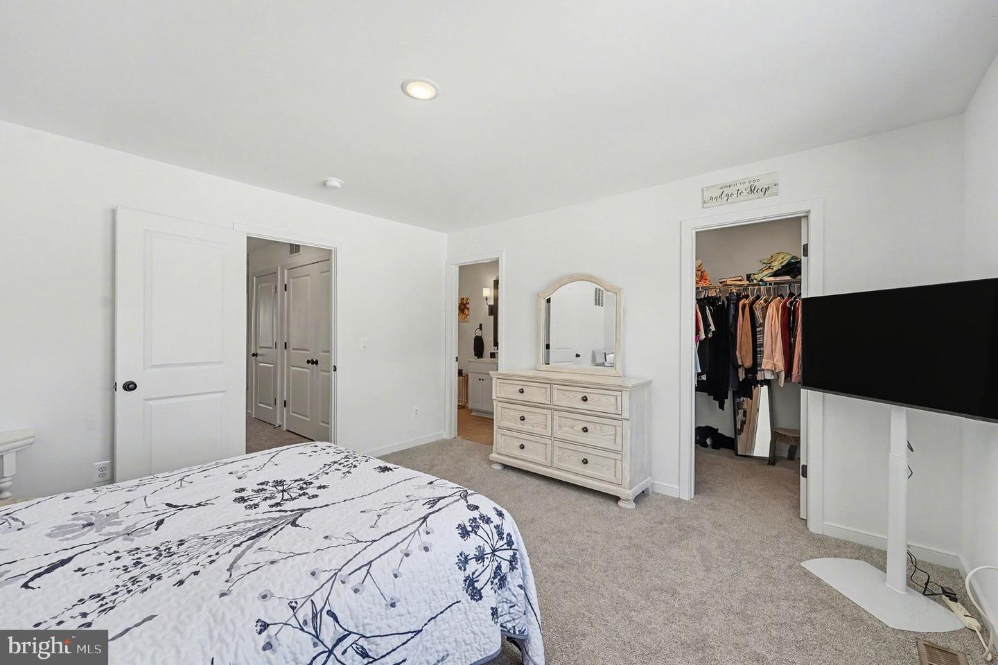 2553 COUGAR LN, LOCUST GROVE, Virginia 22508, 3 Bedrooms Bedrooms, ,2 BathroomsBathrooms,Residential,For sale,2553 COUGAR LN,VAOR2013250 MLS # VAOR2013250