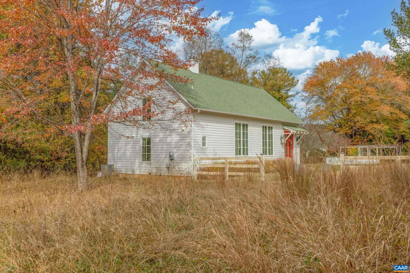 3 BUCK MOUNTAIN RD, EARLYSVILLE, Virginia 22936, 4 Bedrooms Bedrooms, ,3 BathroomsBathrooms,Residential,For sale,3 BUCK MOUNTAIN RD,673077 MLS # 673077