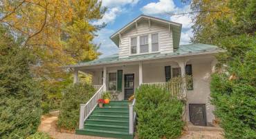 3 BUCK MOUNTAIN RD, EARLYSVILLE, Virginia 22936, 4 Bedrooms Bedrooms, ,3 BathroomsBathrooms,Residential,For sale,3 BUCK MOUNTAIN RD,673077 MLS # 673077